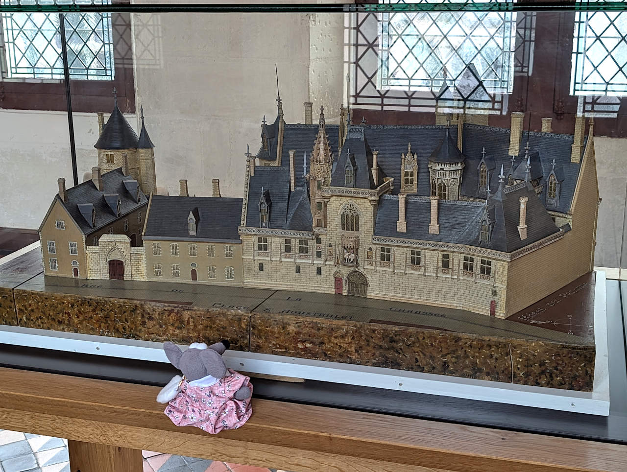 palais Jacques-Coeur maquette