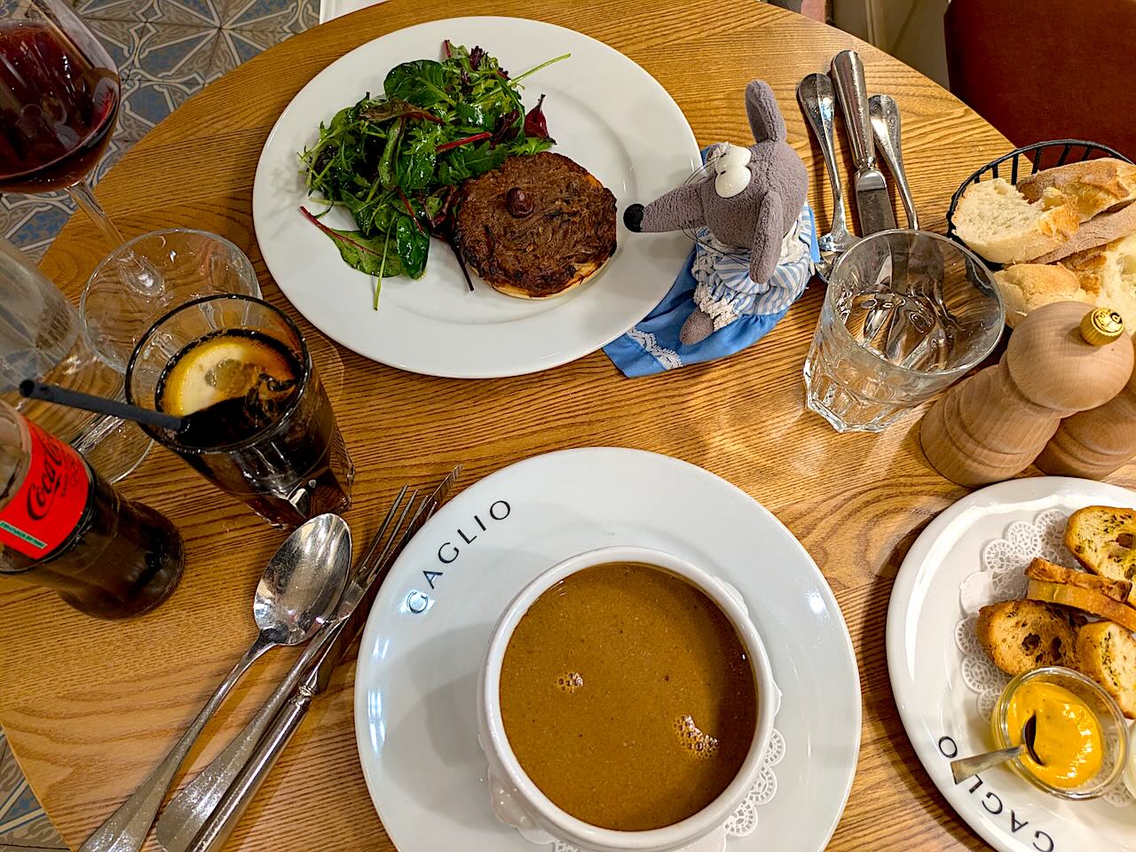 pissaladière et soupe de poissons