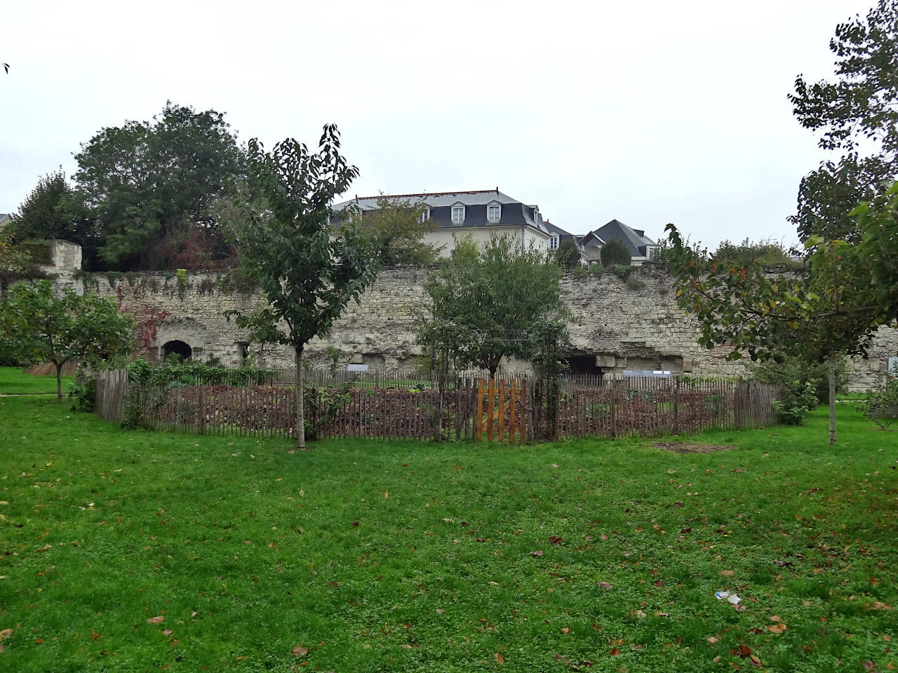remparts de Tours