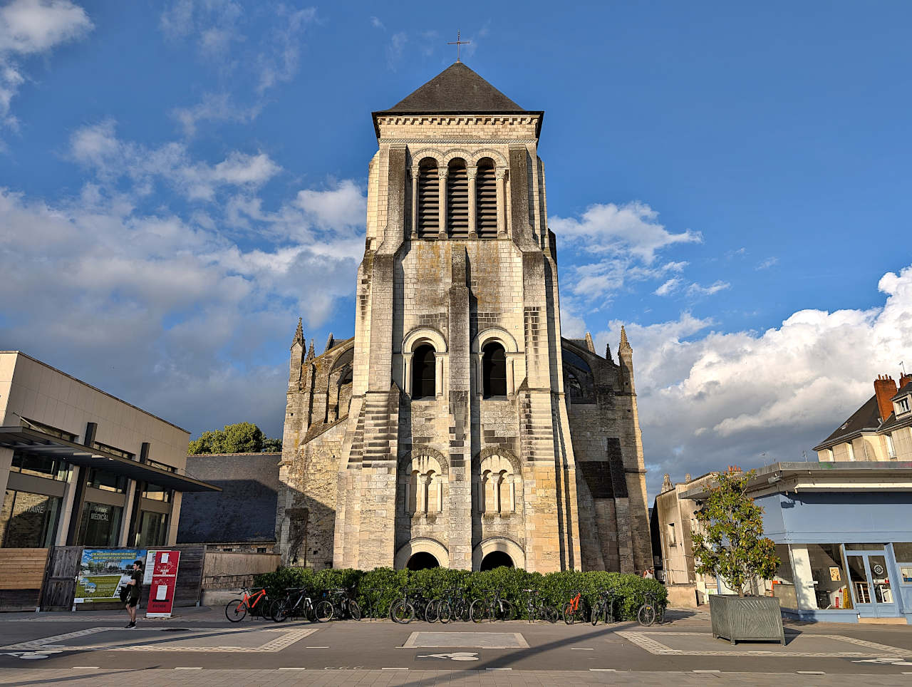 Église Saint-Julien de Tours : musée du Compagnonnage