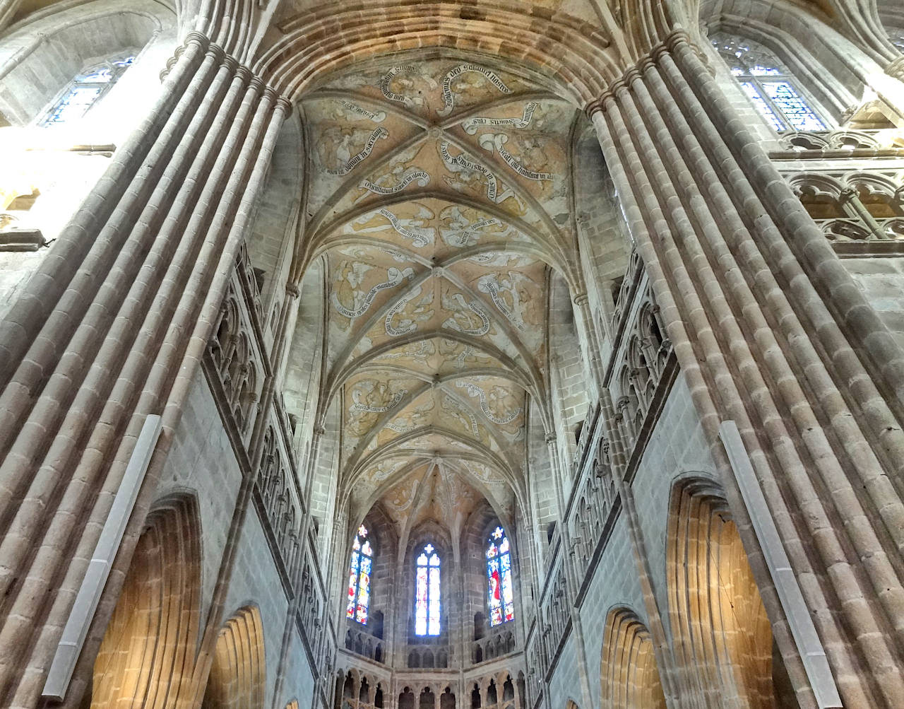 cathédrale de Tréguier intérieur 4