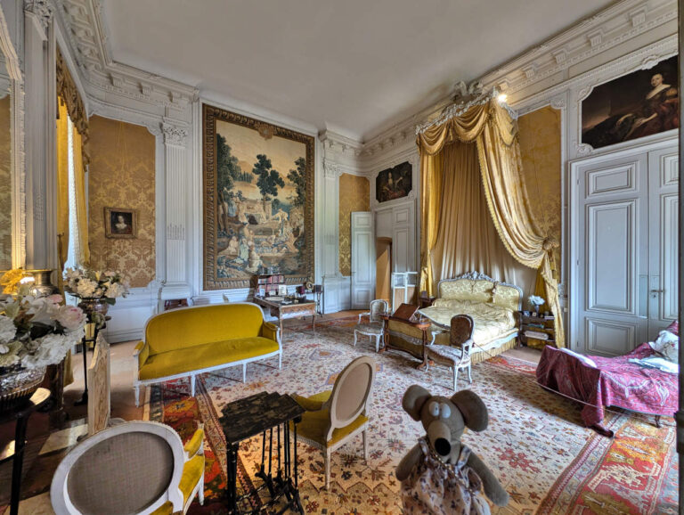 Visiter le château de Serrant : mon avis et expérience - La souris ...