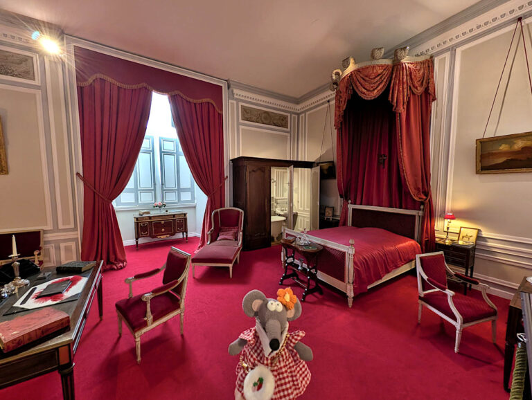 Visiter le château de Serrant : mon avis et expérience - La souris ...