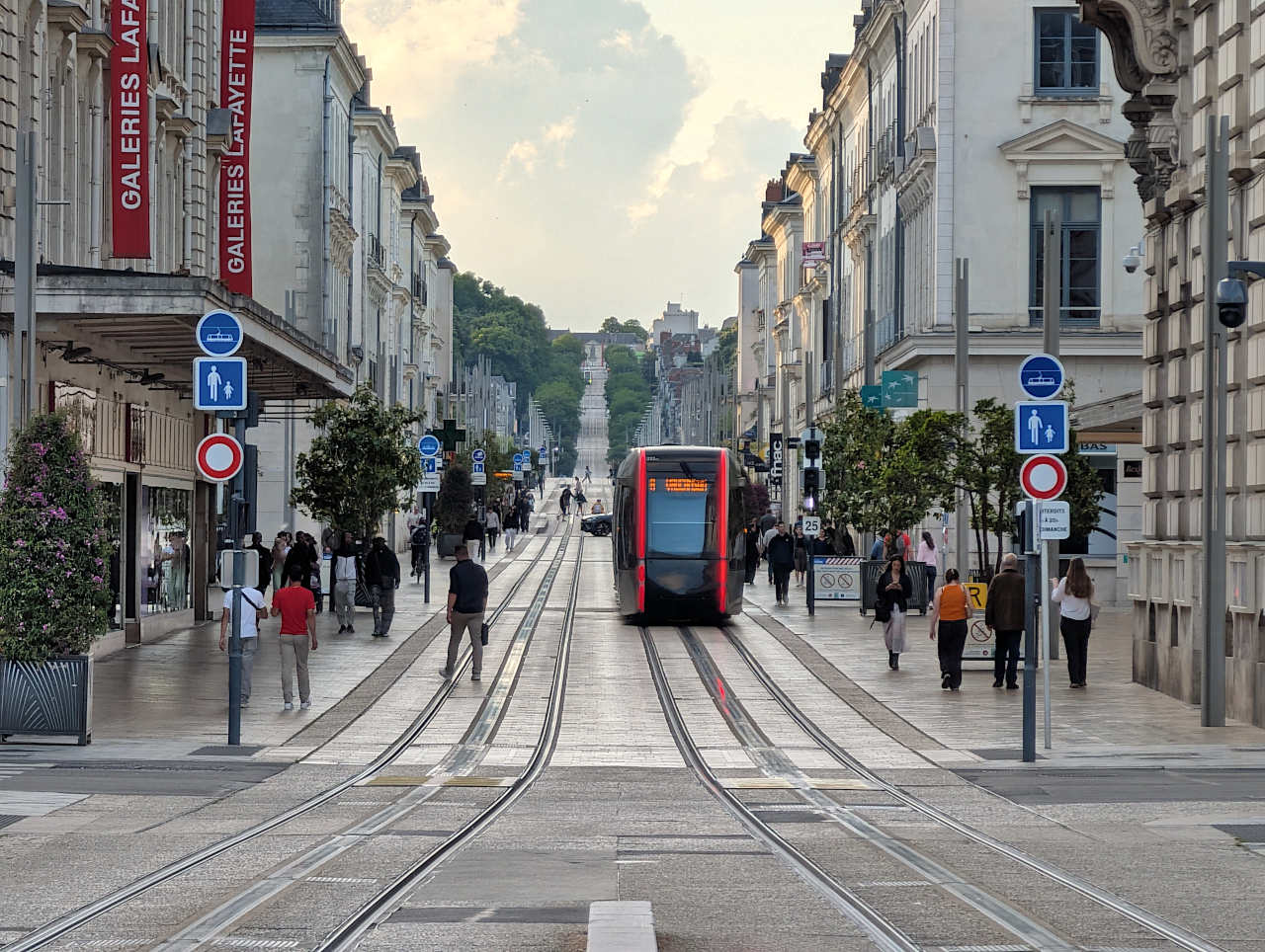 rue nationale Tours