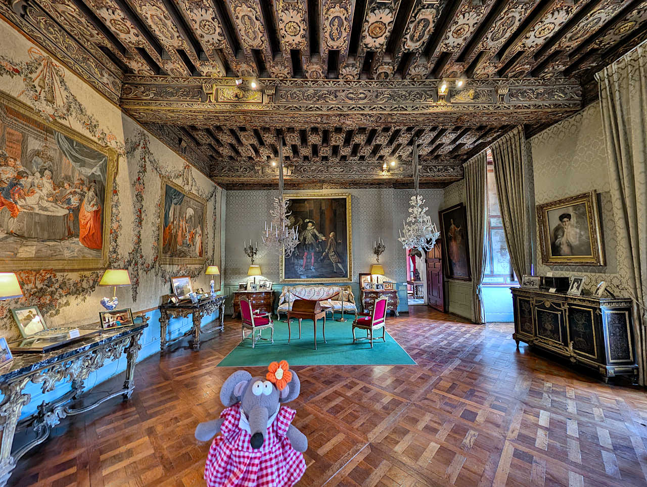 salon doré du château de Brissac 2
