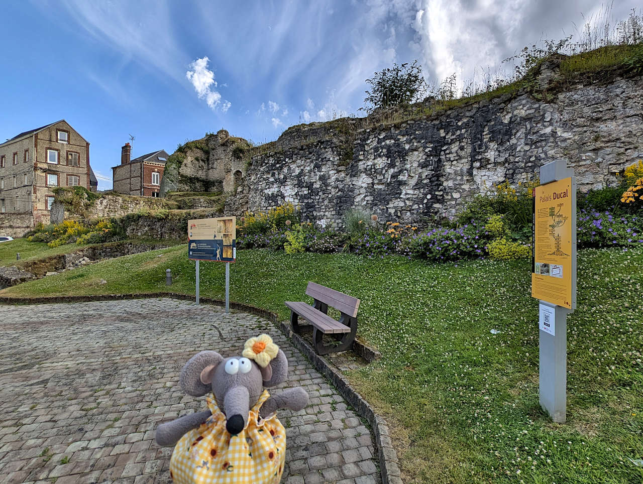 ruines du palais ducal de Fécamp