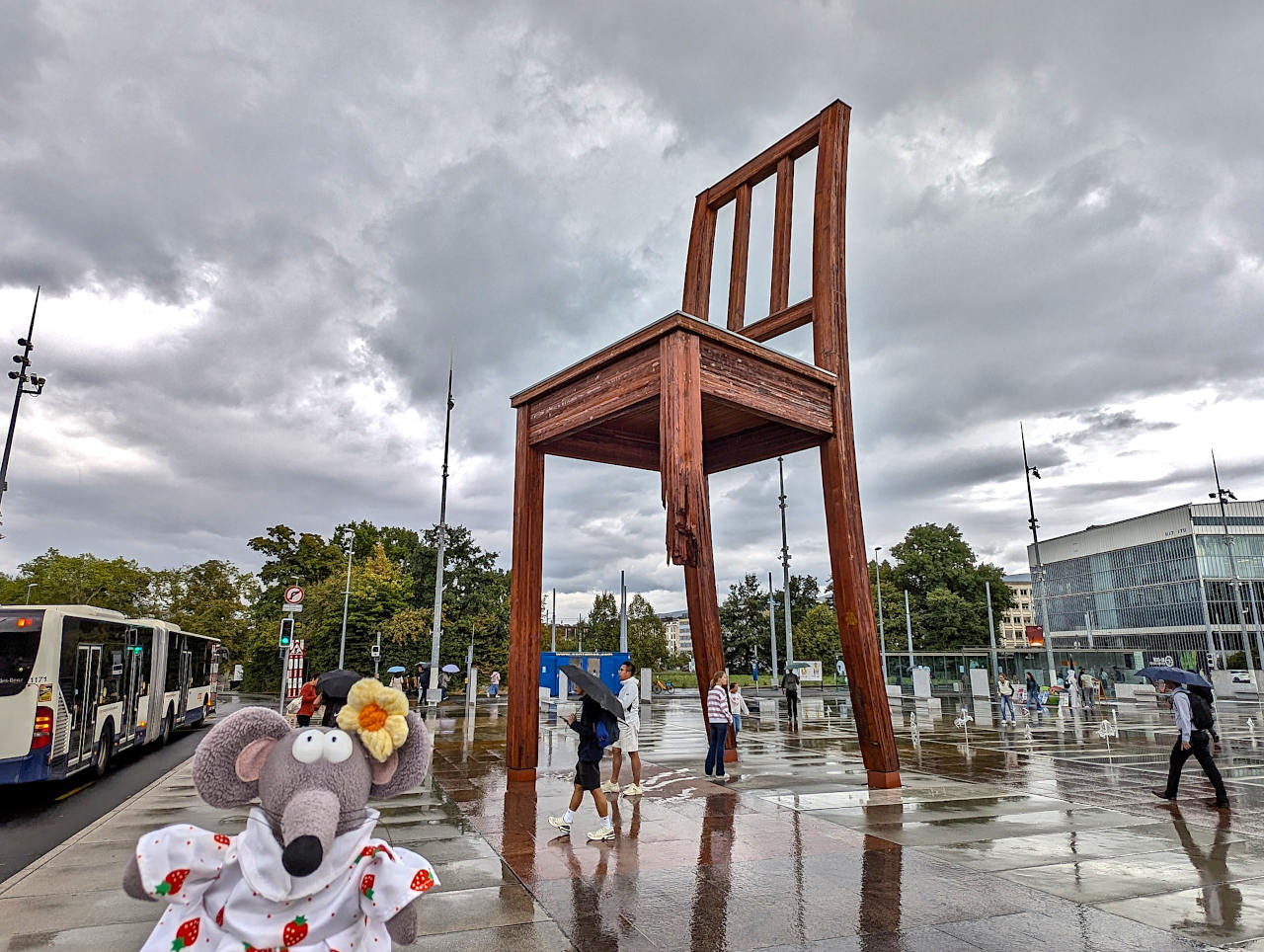 La Chaise Cassée Genève