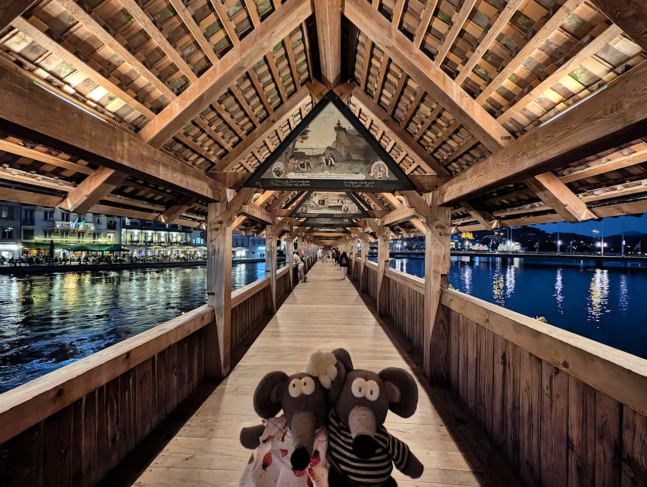 Kapellbrücke Lucerne intérieur