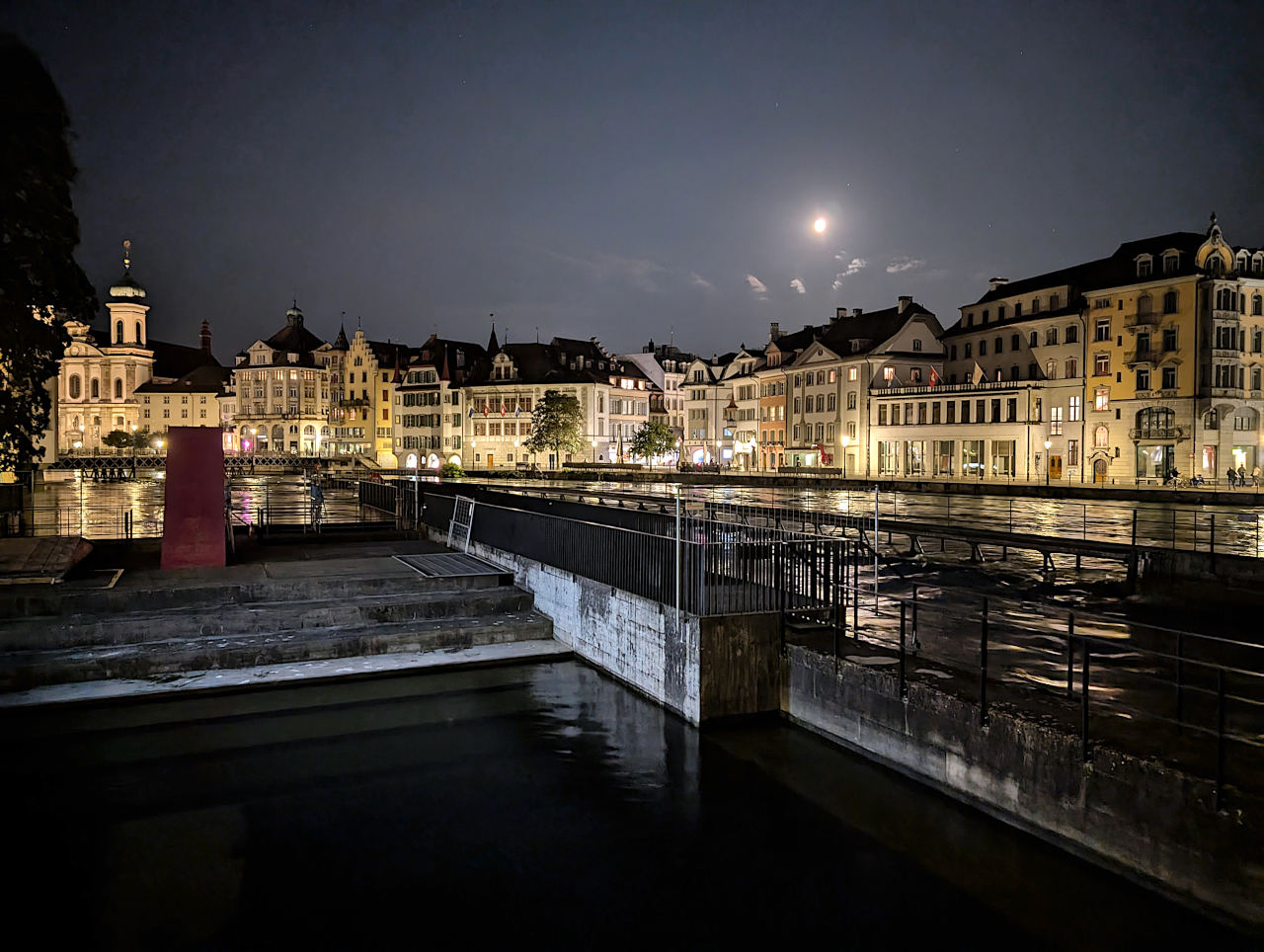 Lucerne la nuit 