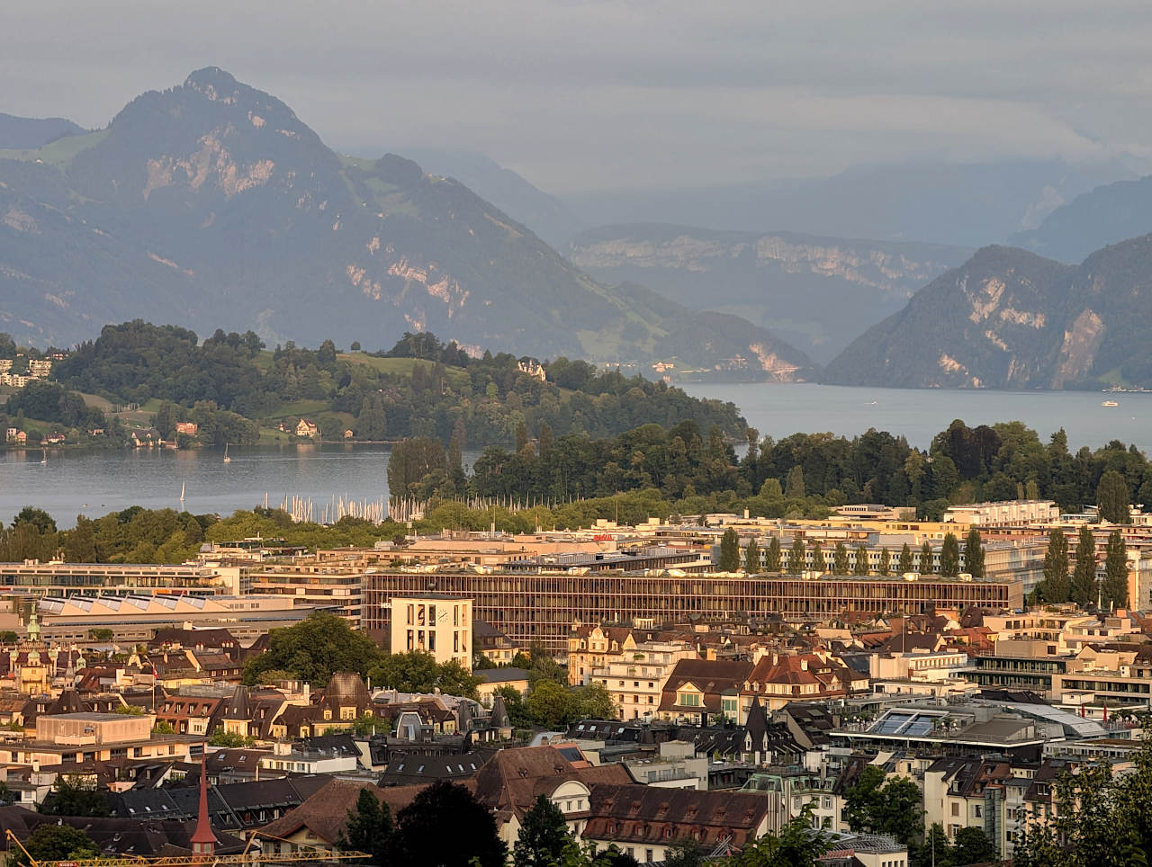 vue sur Lucerne depuis le château Gütsch