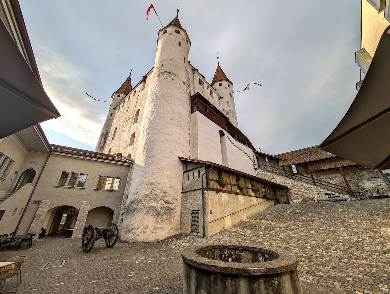 cour du château de Thoune