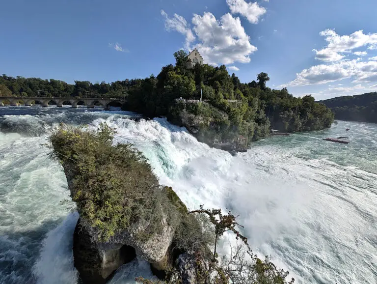 Visiter les chutes du Rhin en Suisse : mes conseils, expérience et avis ...