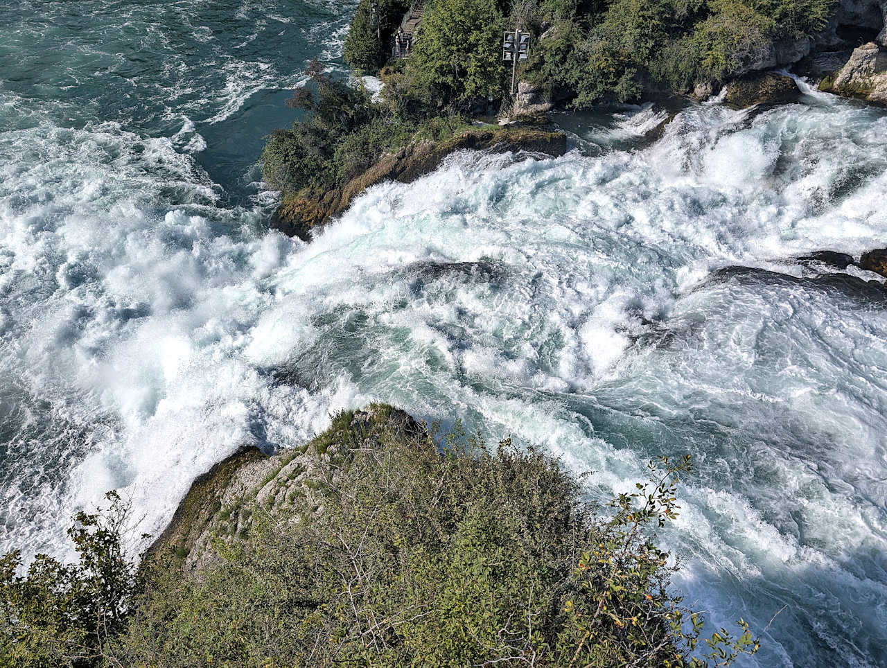 vue sur les chutes du Rhin 