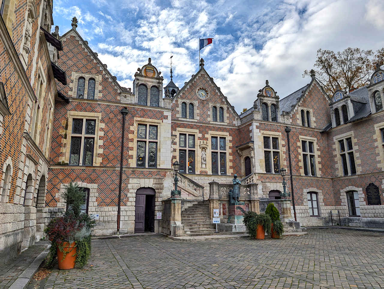 Orléans hôtel Groslot