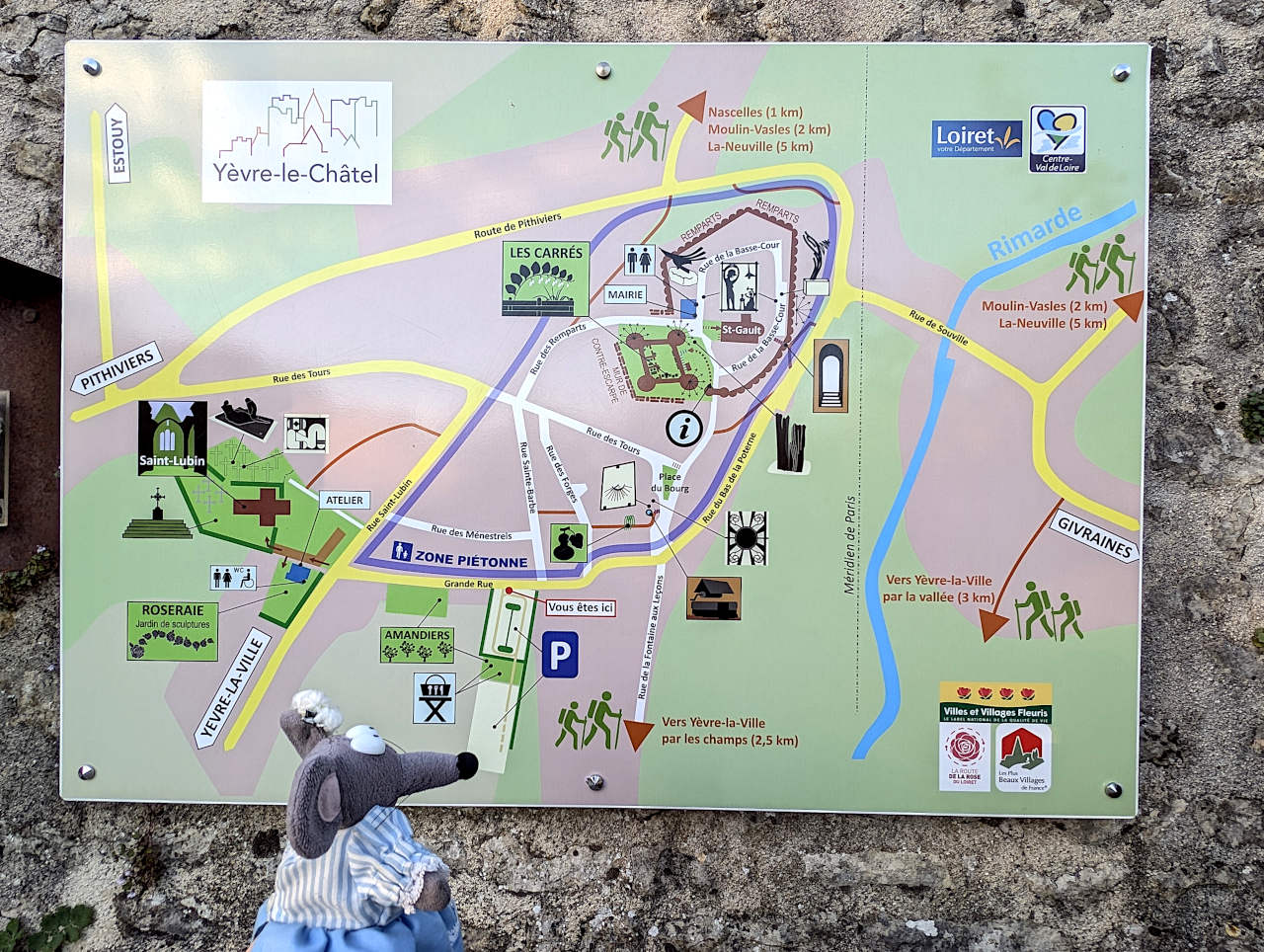 Yèvre-le-Châtel plan