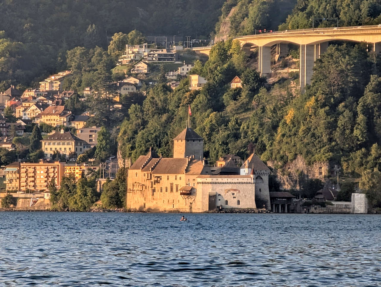 château de Chillon vu depuis Villeneuve