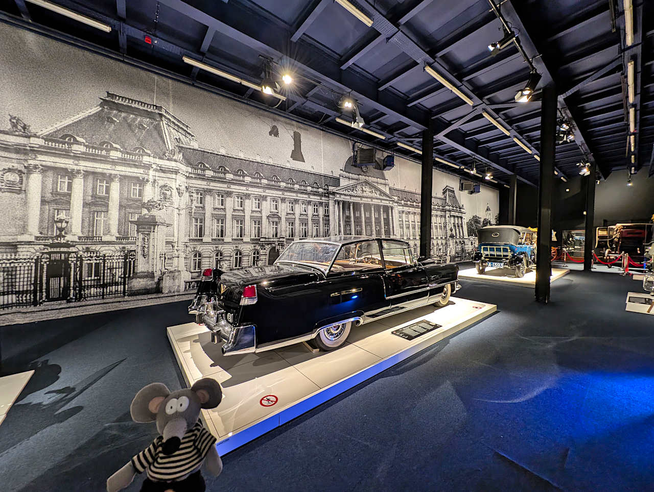 Autoworld voiture royale