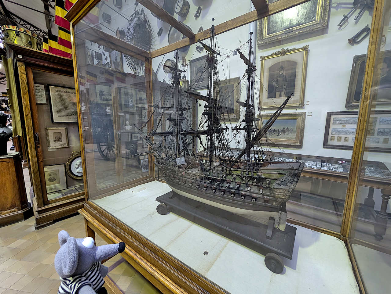Musée Royal de l'Armée Bruxelles maquette de bateau