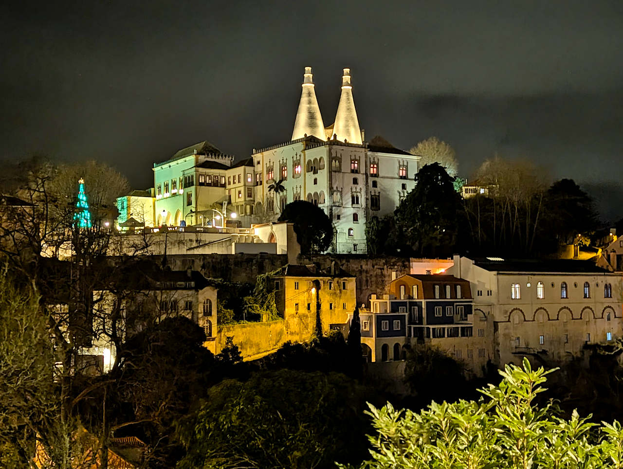 palais national de Sintra extérieur de nuit