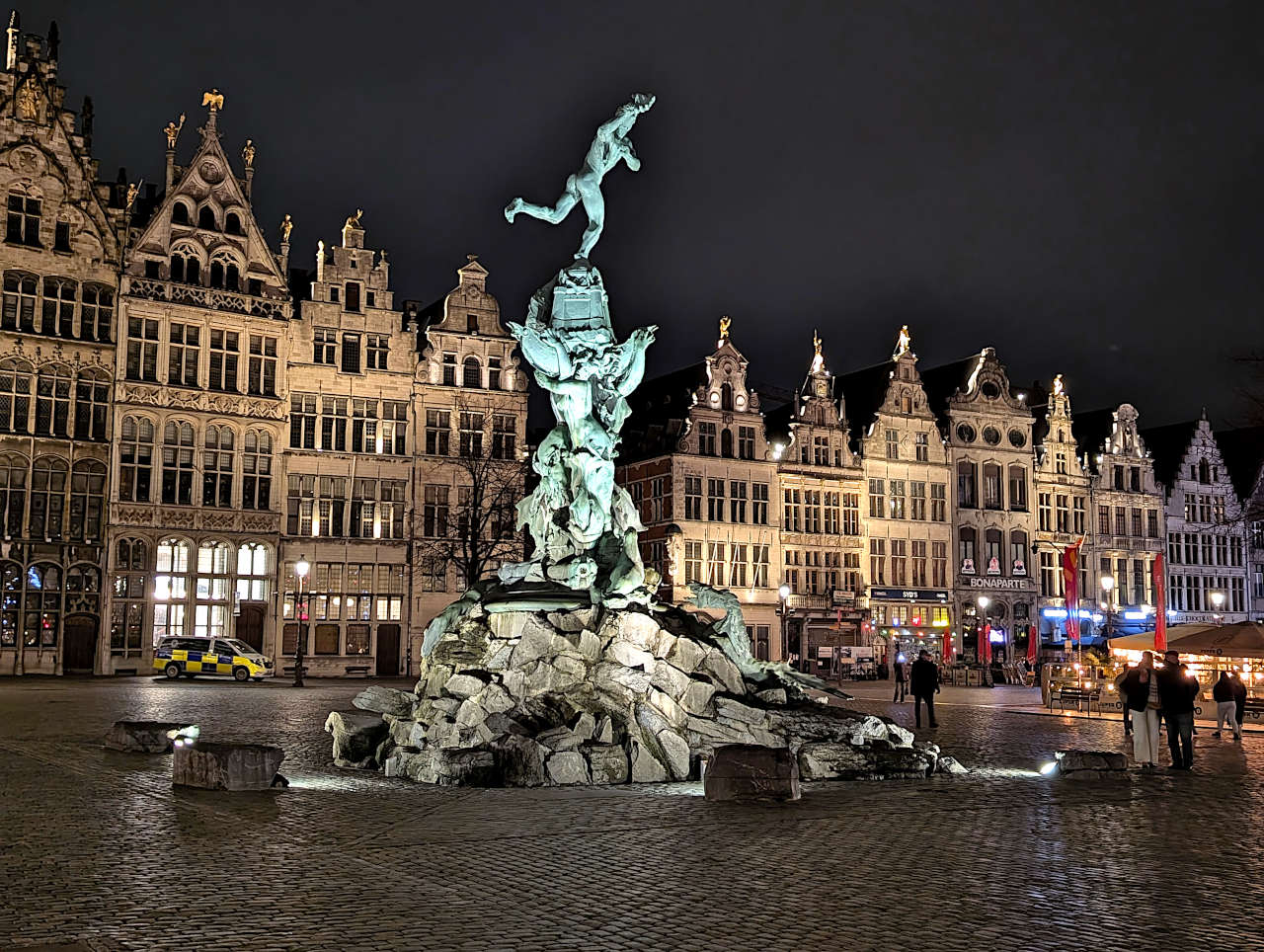 Grand Place d'Anvers de nuit