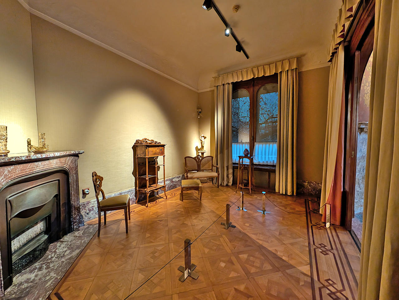 Maison Hannon salon