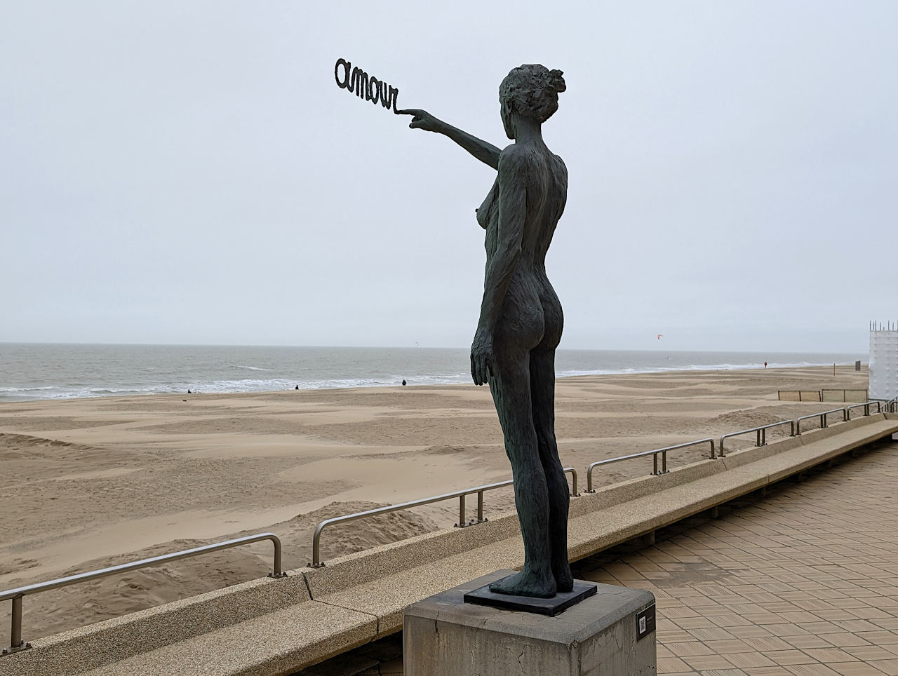 sculpture plage De Haan