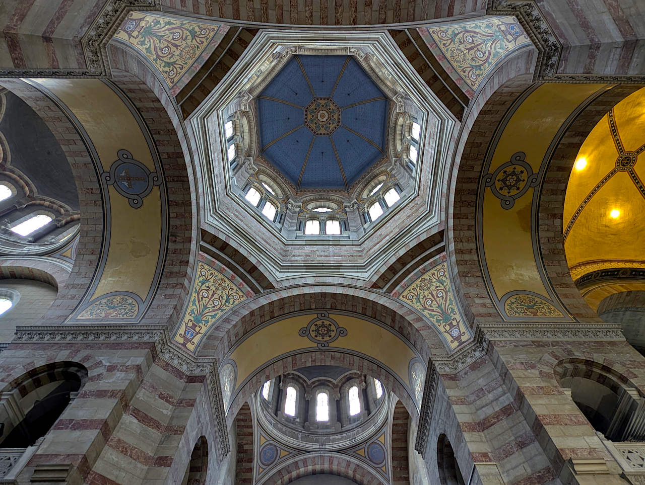 cathédrale de la Major intérieur 