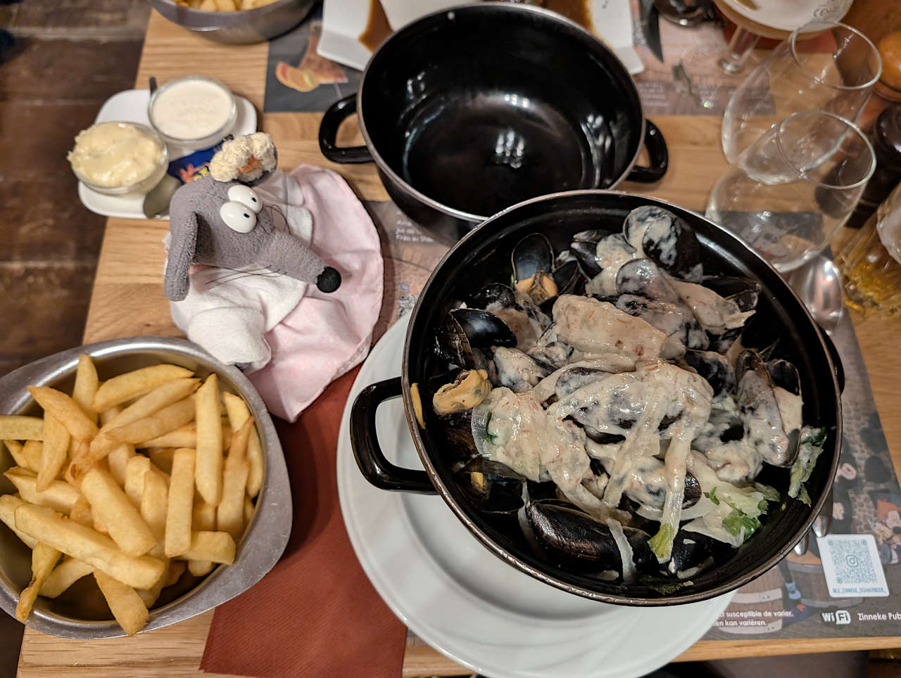Le Zinneke moules frites