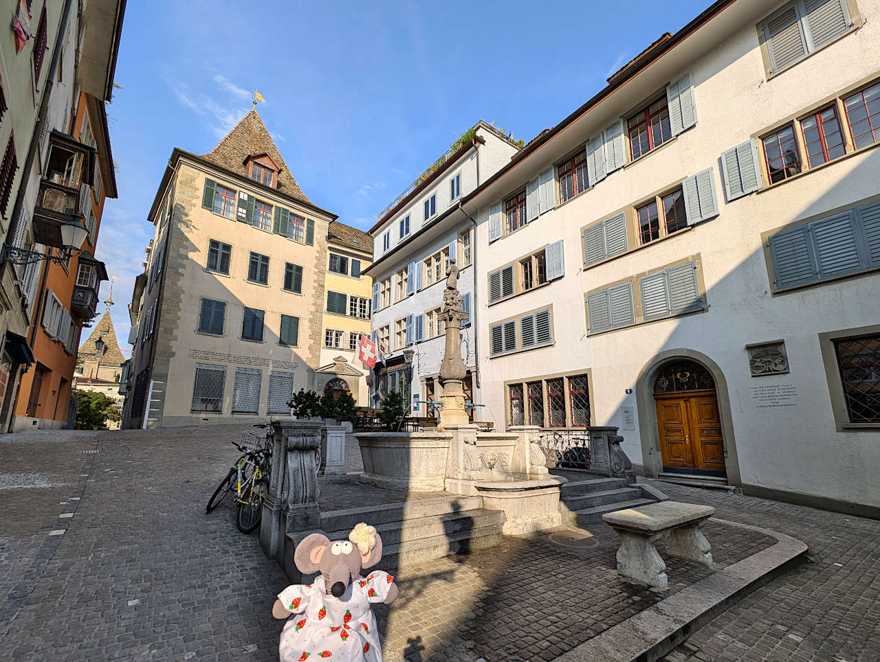 une place dans la vieille ville de Zurich