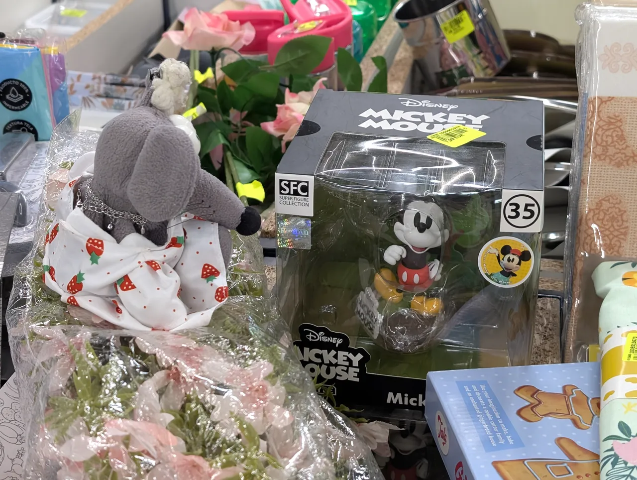 Mikey Mouse chez Noz