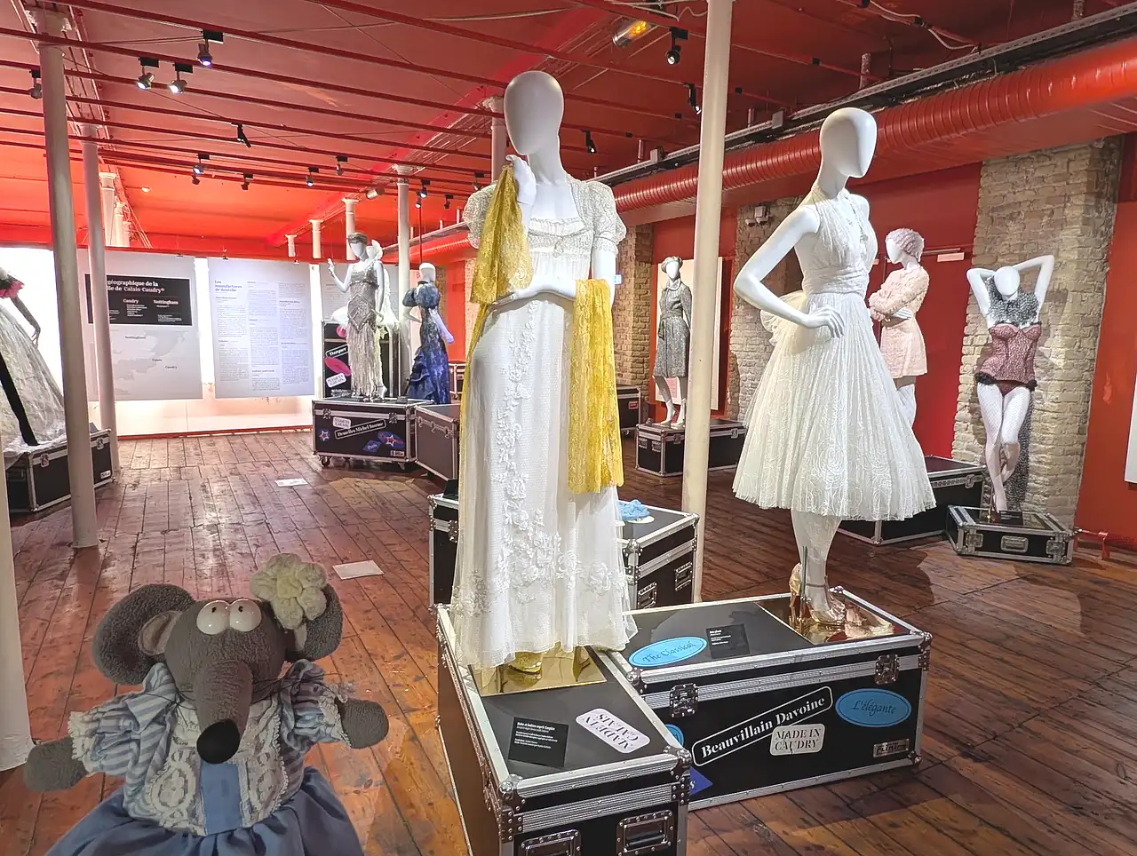 cité de la dentelle à Calais robe