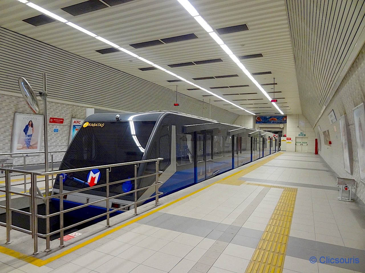 funiculaire F1 à Istanbul