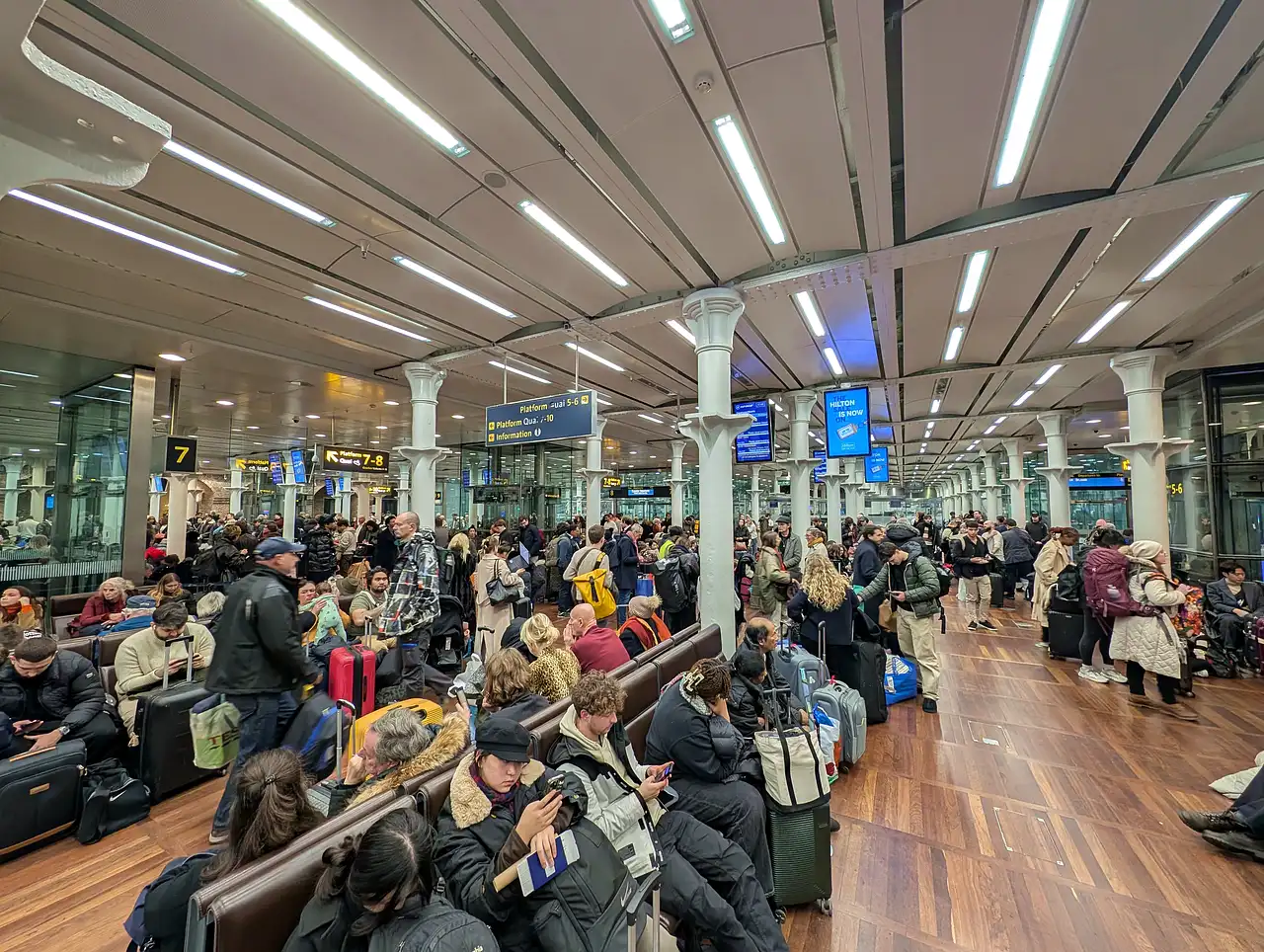 salle d'attente de l'eurostar aÌ Londres