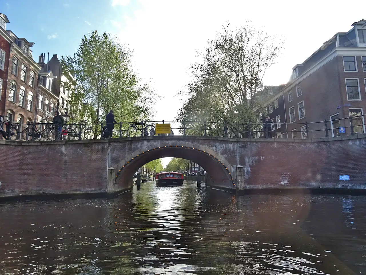 sous un pont à Amsterdam